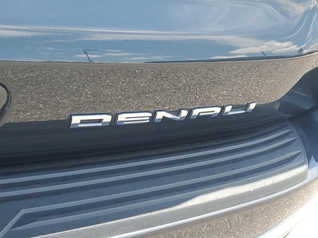 Used 2022 GMC Yukon XL Denali AWD/4WD image 29