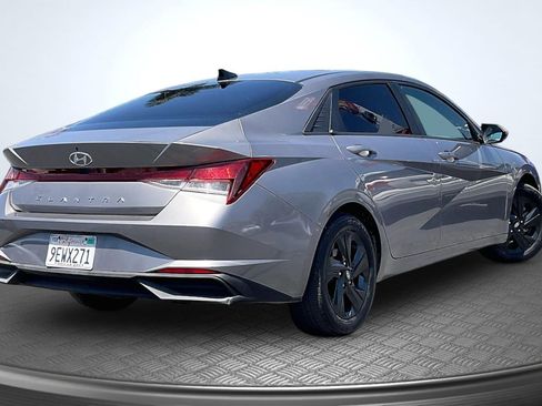 Used 2023 Hyundai Elantra SEL FWD image 13