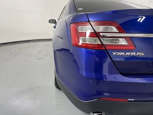 Used 2013 Ford Taurus SEL image 30