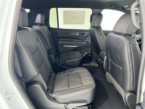 New 2026 Chevrolet Traverse High Country image 25