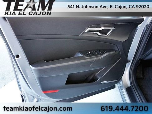 Certified 2025 Kia Sportage LX FWD image 22