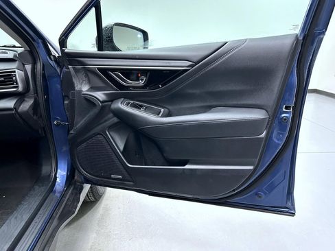 Used 2022 Subaru Outback Limited image 16