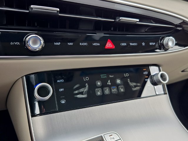 New 2027 Genesis GV70 2.5T Select AWD/4WD image 8