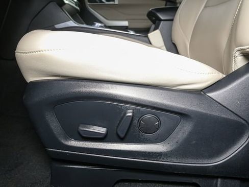 Used 2023 Ford Explorer XLT w/ Equipment Group 202A AWD/4WD image 37