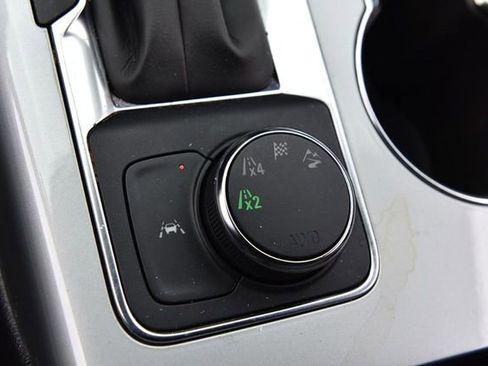 Used 2025 Chevrolet Blazer LT image 14