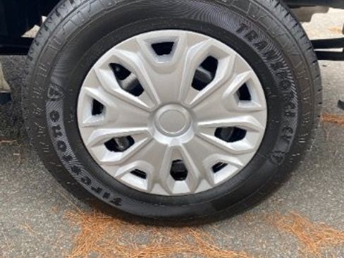 Used 2018 Ford Transit 150 130 Low Roof image 28