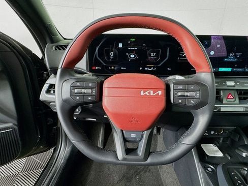New 2025 Kia K4 GT-Line image 11