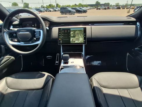 Certified 2025 Land Rover Range Rover SE AWD/4WD image 15