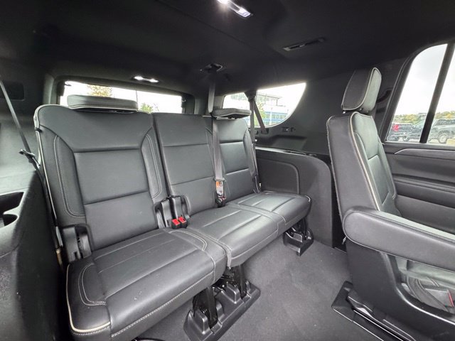 Certified 2022 GMC Yukon XL SLT w/ SLT Premium Package AWD/4WD image 30