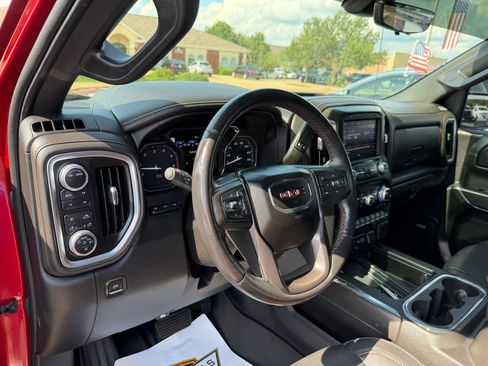 Used 2022 GMC Sierra 1500 AT4 w/ AT4 Premium Package AWD/4WD image 12