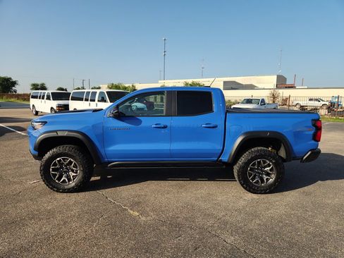 Used 2025 Chevrolet Colorado ZR2 AWD/4WD image 4