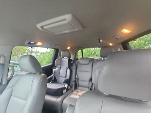 Used 2016 Honda Odyssey SE image 7