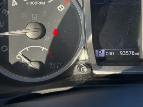 Used 2021 Toyota Tacoma SR5 image 14