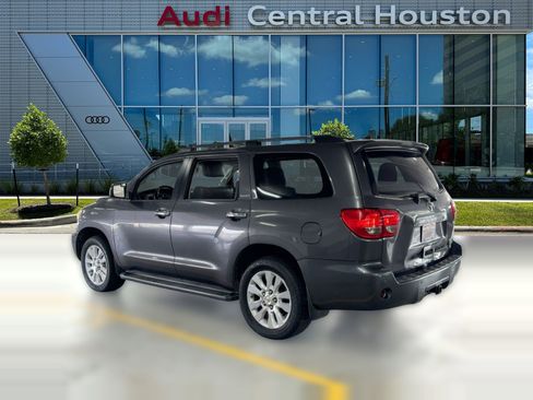 Used 2015 Toyota Sequoia Platinum image 3