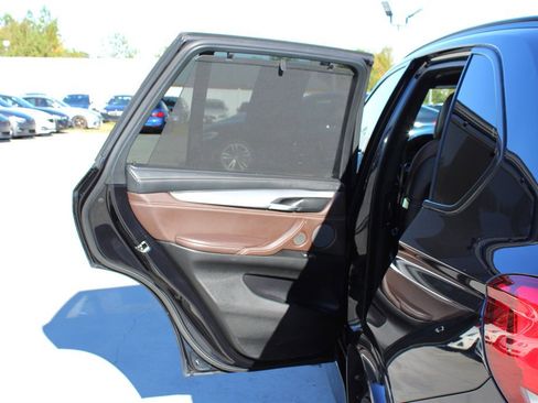 Used 2017 BMW X5 xDrive50i w/ M Sport Package image 35