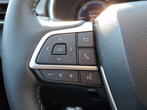 Certified 2025 Toyota Highlander Limited image 19