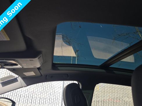 Used 2024 Audi Q4 e-tron Premium Plus image 10