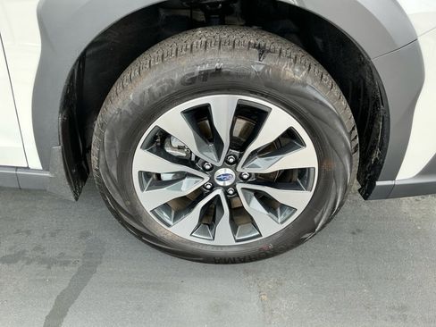 Certified 2025 Subaru Outback Limited AWD/4WD image 27