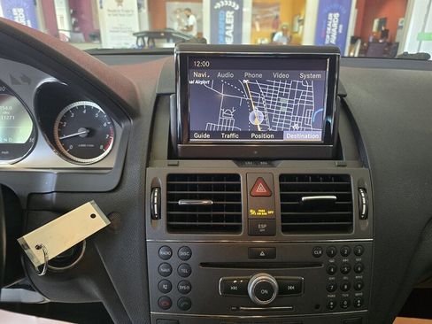 Used 2010 Mercedes-Benz C 300 Sedan w/ Multimedia Pkg image 24