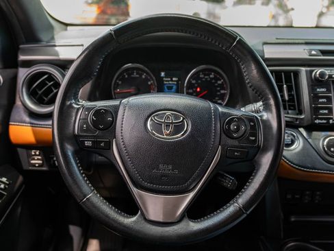 Used 2018 Toyota RAV4 SE w/ Power Extra Value Package AWD/4WD image 21