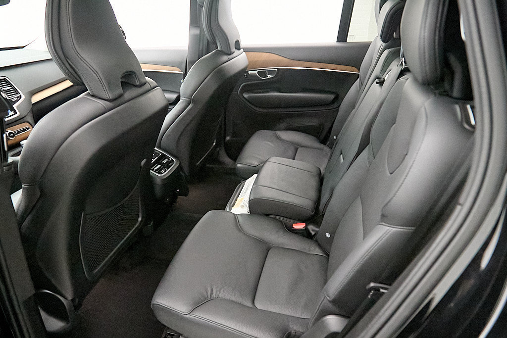 Certified 2024 Volvo XC90 B6 Plus w/ Protection Package Premier AWD/4WD image 22