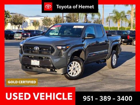 Used 2025 Toyota Tacoma SR image 1