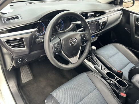 Used 2016 Toyota Corolla image 15
