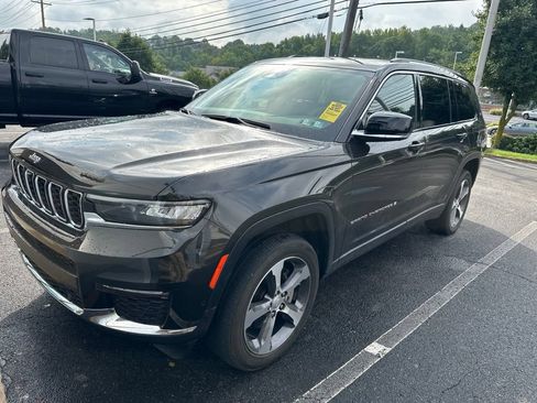 Used 2023 Jeep Grand Cherokee L Limited w/ Luxury Tech Group II AWD/4WD image 1