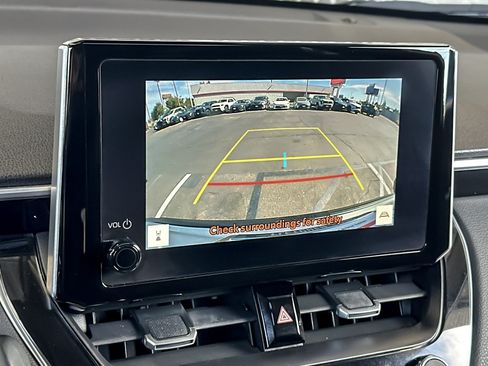 Certified 2023 Toyota Corolla Cross XLE w/ Convenience Package FWD image 18