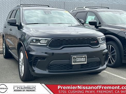 Used 2024 Dodge Durango GT image 1