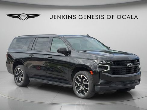 Used 2024 Chevrolet Suburban RST w/ Max Trailering Package AWD/4WD image 1