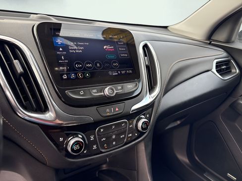 Used 2022 Chevrolet Equinox Premier AWD/4WD image 41