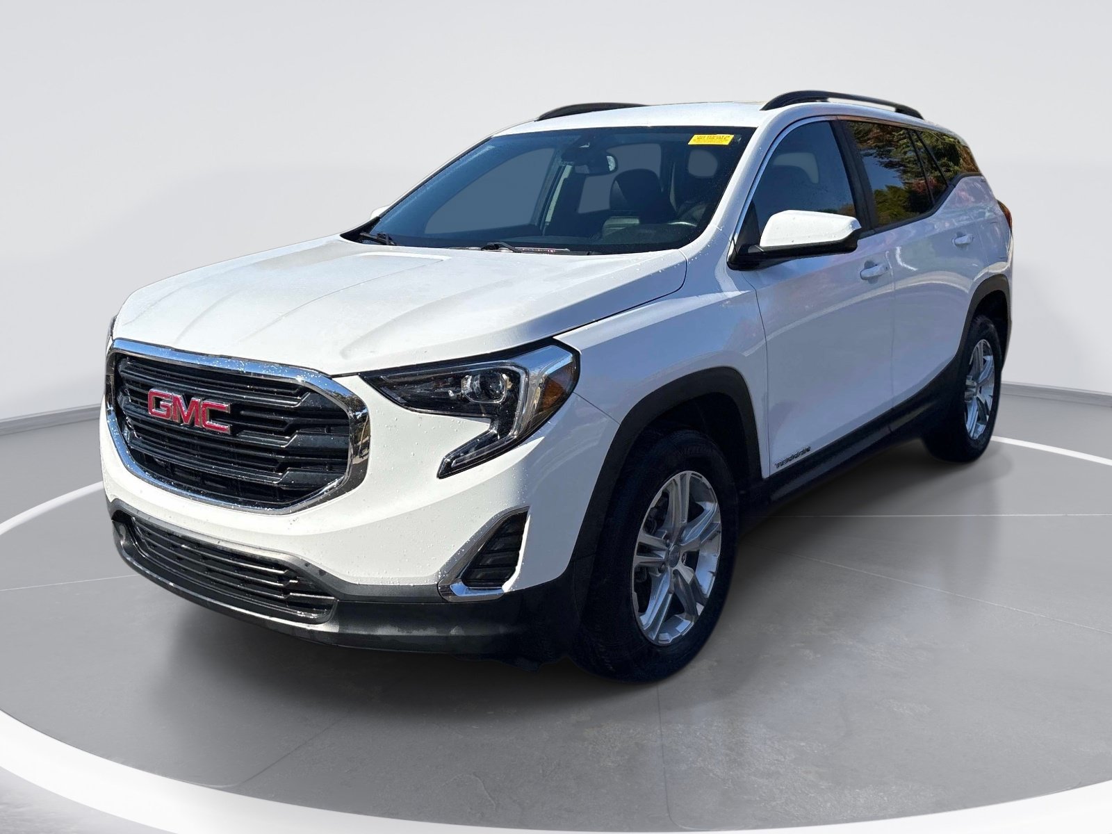 Used 2021 GMC Terrain SLE w/ Driver Convenience Package FWD image 3