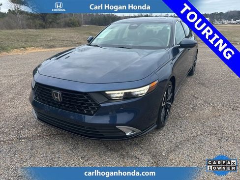 Used 2025 Honda Accord Touring image 1