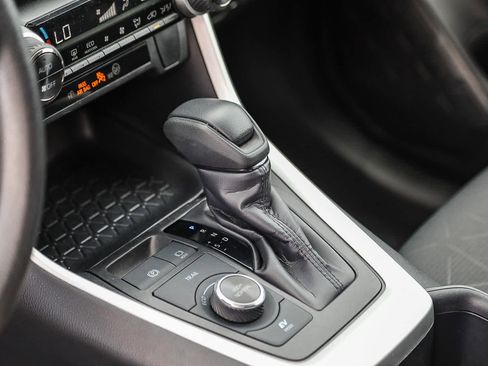 Certified 2025 Toyota RAV4 XLE image 19