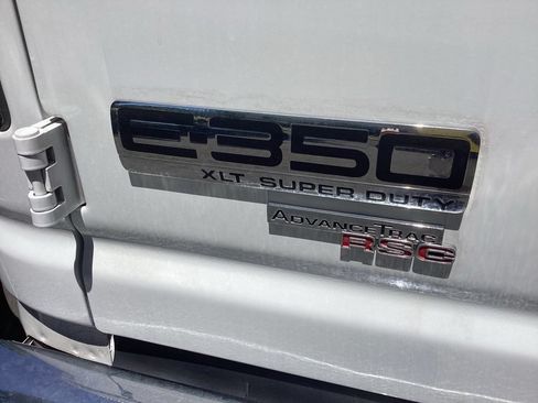Used 2012 Ford E-350 and Econoline 350 XLT RWD image 16