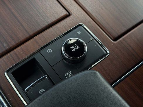 Used 2023 Lincoln Navigator Reserve AWD/4WD image 21