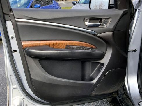 Used 2017 Acura MDX SH-AWD image 21