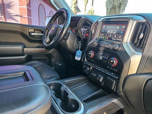 Used 2020 Chevrolet Silverado 1500 LTZ w/ LTZ Plus Package image 18