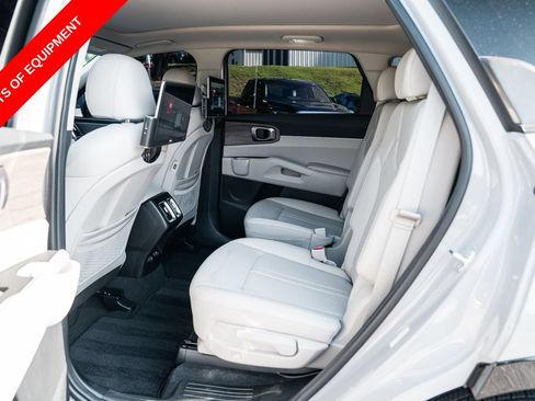 Used 2023 Kia Sorento EX w/ Panoramic Sunroof Package FWD image 27