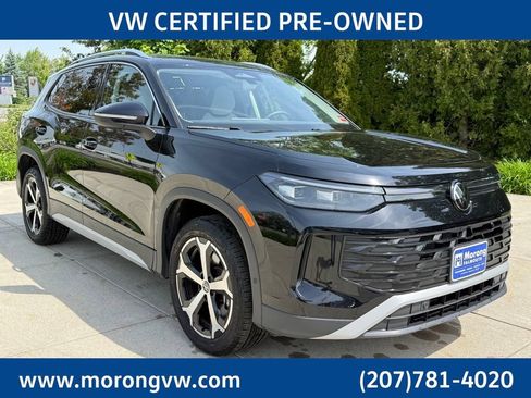 Certified 2025 Volkswagen Tiguan SE AWD/4WD image 1