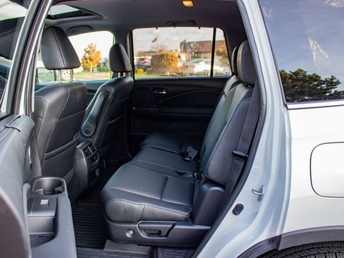 Used 2022 Honda Pilot Special Edition image 16