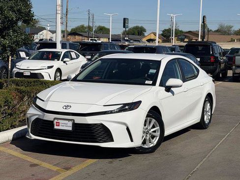 Certified 2025 Toyota Camry LE image 2