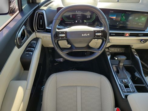 Certified 2026 Kia Sorento S FWD image 9