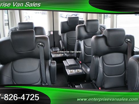 Used 2023 Ford Transit 350 XLT image 6