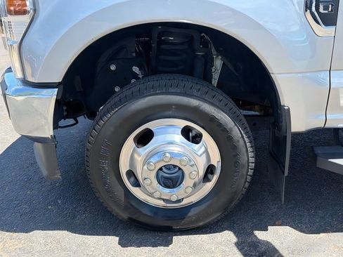 Used 2022 Ford F350 XLT w/ XLT Premium Package AWD/4WD image 10