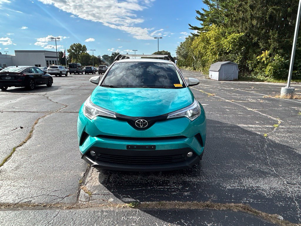 Used 2018 Toyota C-HR XLE FWD image 24
