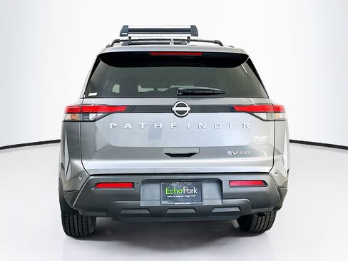 Used 2023 Nissan Pathfinder SV image 7