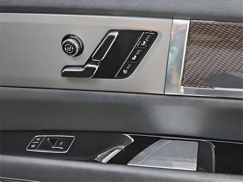 New 2026 Cadillac Vistiq Sport image 15