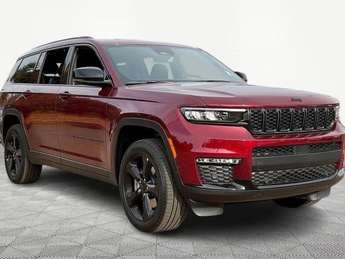 Used 2025 Jeep Grand Cherokee L Limited w/ Luxury Tech Group II image 1